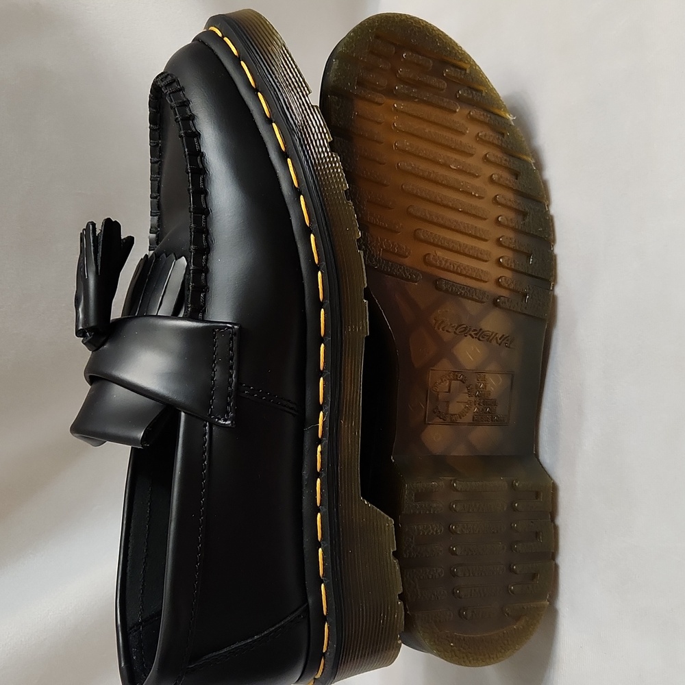Dr. Martens Adrian Tassel Leather Casual Black Loafers (Uni M Size 7, W Size 8) - Picture 5 of 14